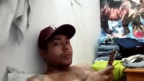 Snapshot of esteban_verg chatting on 12.11.24 wailer1996 online show from 12.11.24