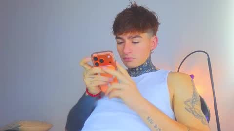 Esteban independent model online show from 12.19.25