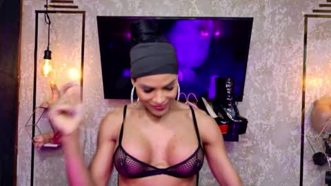 estefania1812 online show from 02.25.26