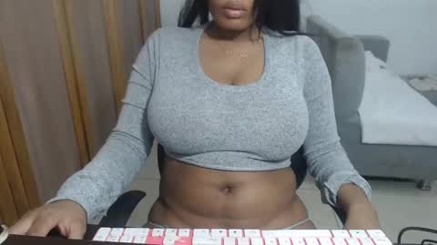 Snapshot of estefania_starlovee chatting on 01.18.26 estefania_starlovee online show from 01.18.26