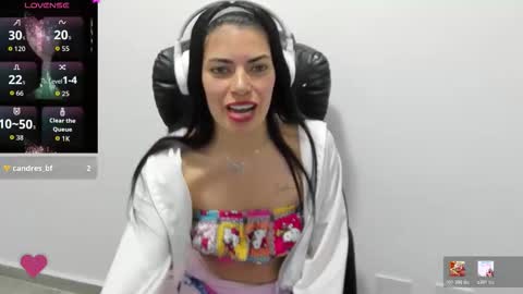 Snapshot of estefanii_r chatting on 02.14.26 Estefanii R online show from 02.14.26