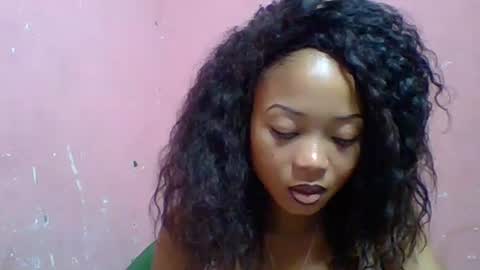 estelah20 online show from 09.17.25