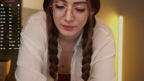 Ester online show from 09.20.25