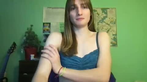 Esther Grey online show from 01.26.25