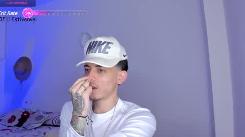 Snapshot of estivenvel chatting on 02.28.25 estivenvel online show from 02.28.25