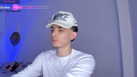 Snapshot of estivenvel chatting on 02.28.25 estivenvel online show from 02.28.25