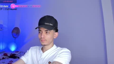 Snapshot of estivenvel chatting on 03.03.25 estivenvel online show from 03.03.25