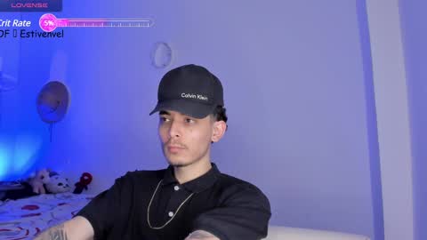 Snapshot of estivenvel chatting on 03.10.25 estivenvel online show from 03.10.25