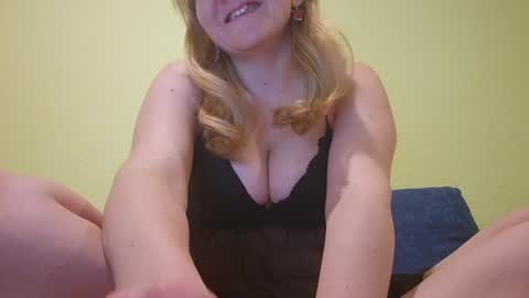 estrellawalters online show from 01.25.25