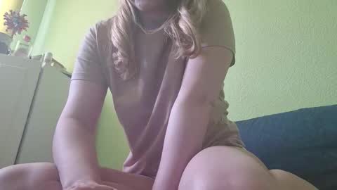 estrellawalters online show from 03.07.25