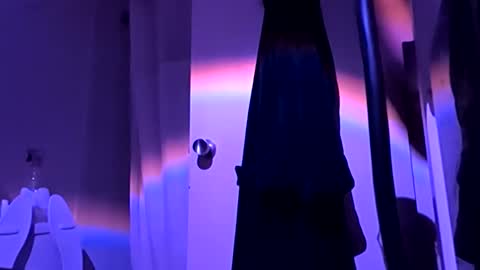 et528007 online show from 11.05.25