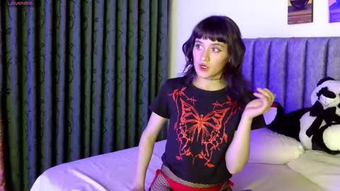 Snapshot of eternal__night chatting on 10.22.25 Sharon online show from 10.22.25