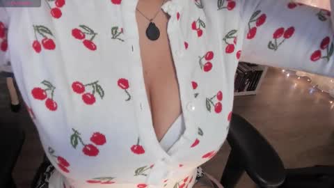 eternalmuse online show from 11.28.25