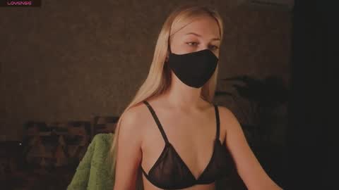 Sophia online show from 04.14.26