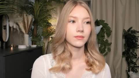 Natalie online show from 10.11.25