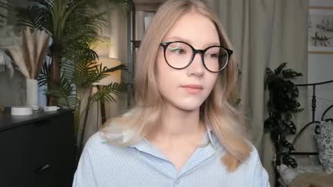 Natalie online show from 10.18.25