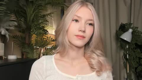 Natalie online show from 12.03.25