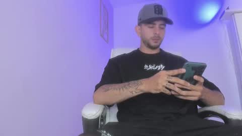 Snapshot of ethan_mullers1 chatting on 01.19.25 Ethan Muller online show from 01.19.25