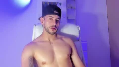 Snapshot of ethan_mullers1 chatting on 02.06.25 Ethan Muller online show from 02.06.25