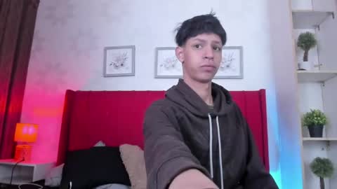 Snapshot of ethan_qop chatting on 03.31.26 Ethan online show from 03.31.26