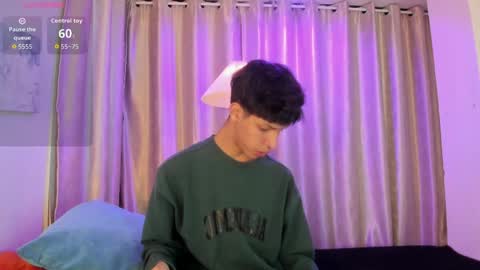 Snapshot of ethan_qop chatting on 04.16.26 Ethan online show from 04.16.26