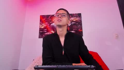 Snapshot of ethan_sai01 chatting on 11.10.25 ETHAN SAI online show from 11.10.25