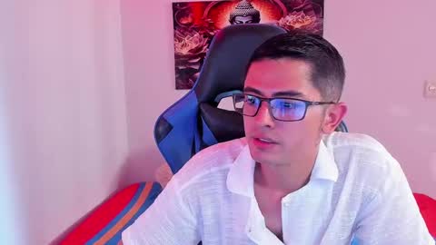 Snapshot of ethan_sai01 chatting on 11.18.25 ETHAN SAI online show from 11.18.25