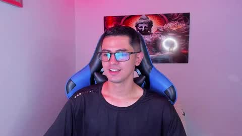 Snapshot of ethan_sai01 chatting on 12.14.25 ETHAN SAI online show from 12.14.25