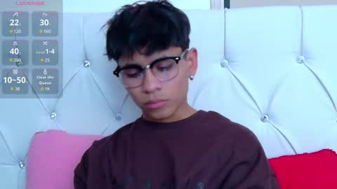 Snapshot of ethan_westt chatting on 11.13.25 Ethan online show from 11.13.25