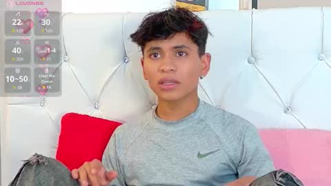 Snapshot of ethan_westt chatting on 11.15.25 Ethan online show from 11.15.25