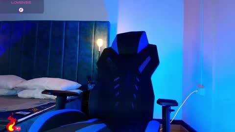 ethanconnor_ online show from 10.26.25