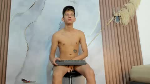 ethanhot_os online show from 04.14.26