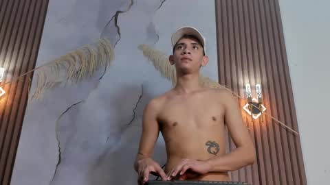 ethanhot_os online show from 04.16.26