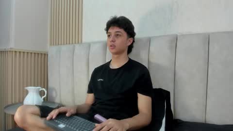 ethanlowell online show from 11.26.25