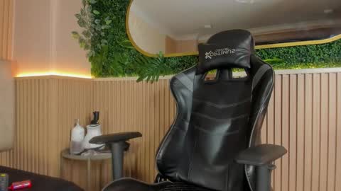 ethanlowell online show from 02.05.26