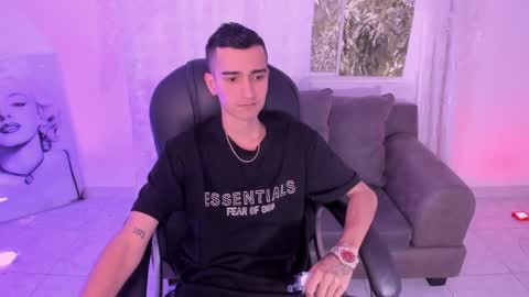 Ethan Boy online show from 03.18.26