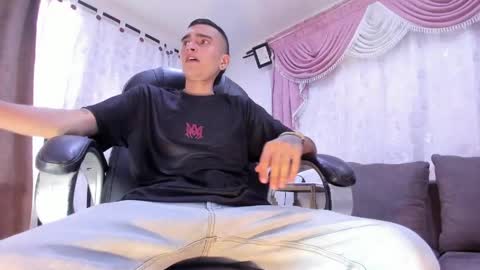 Ethan Boy online show from 04.06.26