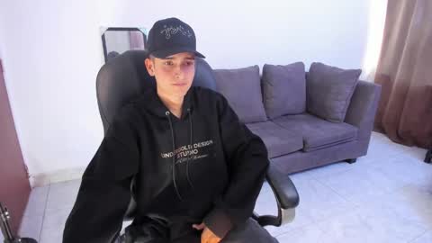 Ethan Boy online show from 04.13.26