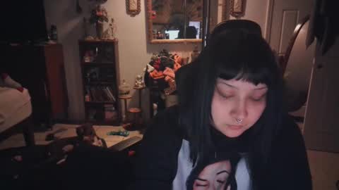 Snapshot of etherealhazy chatting on 12.15.24 etherealhazy online show from 12.15.24