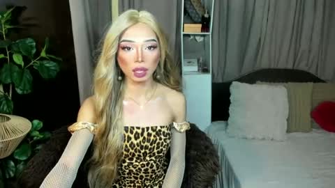 euphoric_goddess online show from 06.13.26