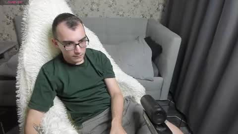 Snapshot of euro__boys chatting on 07.19.26 euro__boys online show from 07.19.26