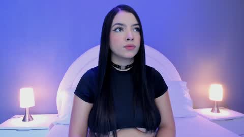 Snapshot of eva_bigboobs_ chatting on 01.16.25 EVA online show from 01.16.25