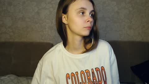 Snapshot of eva_calvin chatting on 12.14.24 Eva Calvin online show from 12.14.24