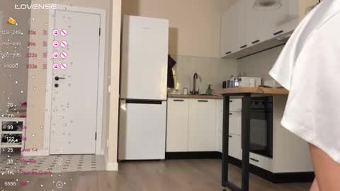 Eva online show from 12.04.25