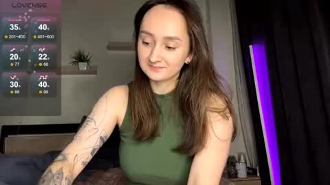 Snapshot of eva_elfis chatting on 11.11.25 Eva online show from 11.11.25