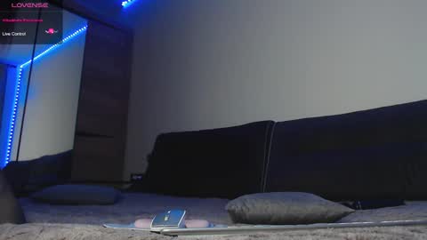 Snapshot of eva_heaven chatting on 10.07.25 Pantyhose stockings heels. And yesI really have BIG PUSSY LIPS online show from 10.07.25