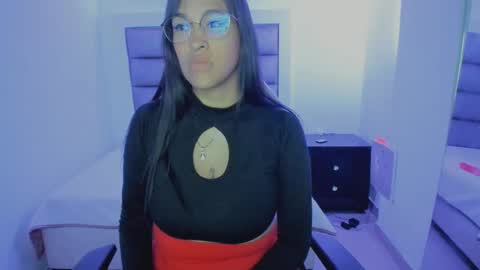 Snapshot of eva_js chatting on 12.01.25 eva_js online show from 12.01.25