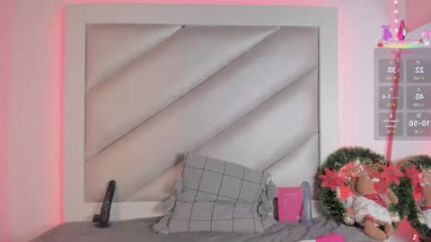 Snapshot of eva_js chatting on 12.13.25 eva_js online show from 12.13.25