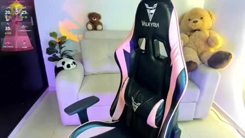 Eva   online show from 11.08.25