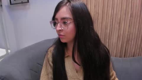 Snapshot of eva_macalliter chatting on 01.22.25 Angelinne online show from 01.22.25